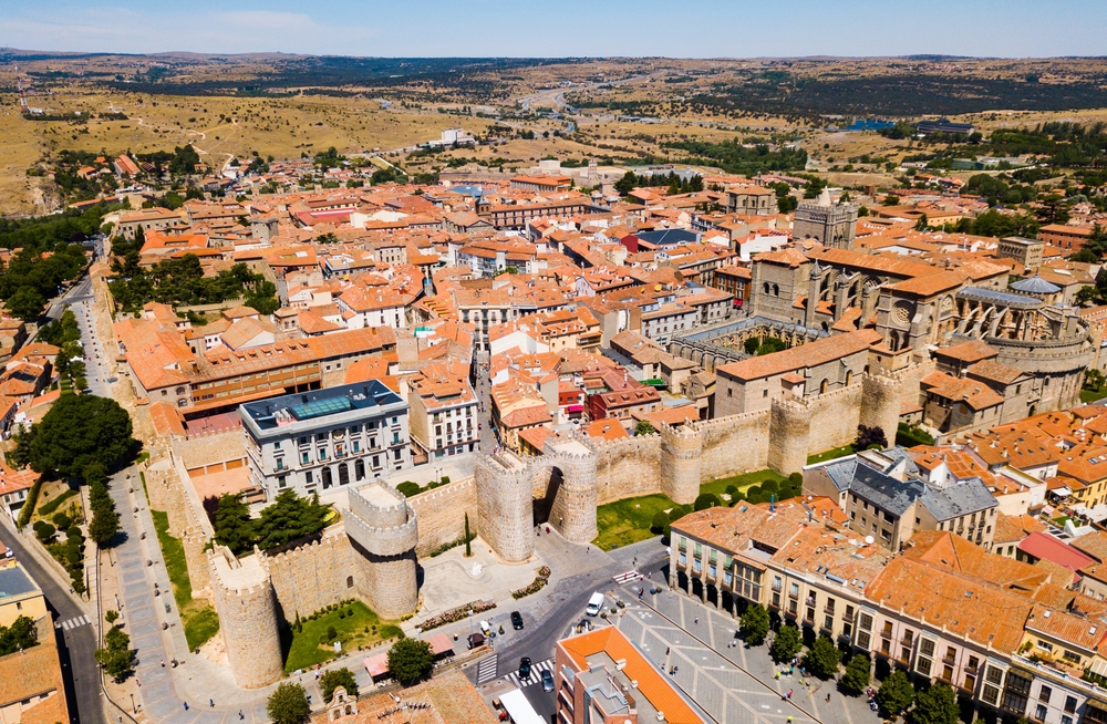 13-Day Landscapes of Northern Spain & Portugal Tour from Madrid: La Rioja, Bilbao, San Sebastian, Covadonga, Pinhao, Porto, Obidos, Lisbon | Welcome Tapas Dinner/Farewell Dinner | Free Airport Pick-up & Drop-off Service