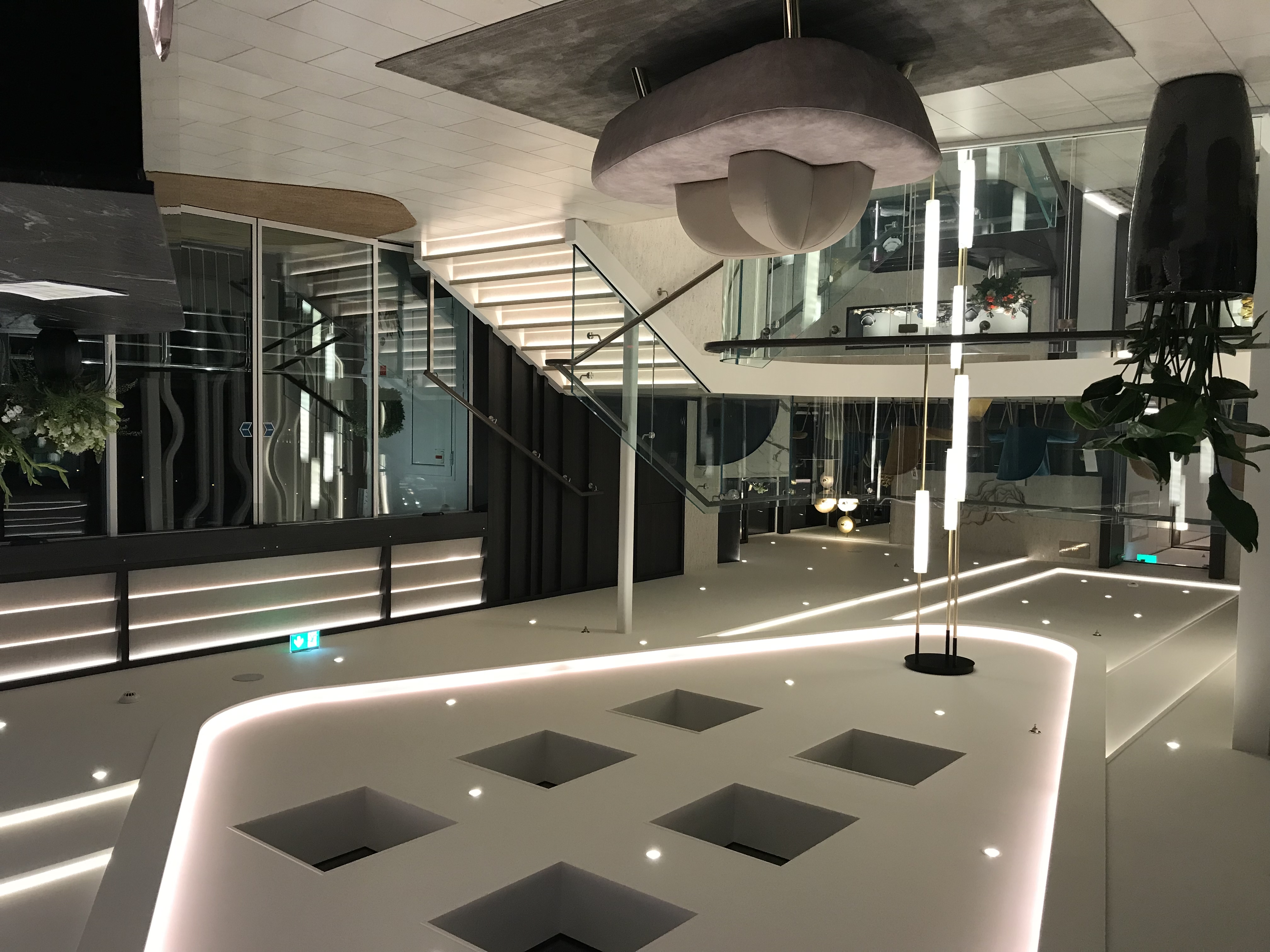 洛杉矶、纽约、西雅图、华盛顿、巴黎+8