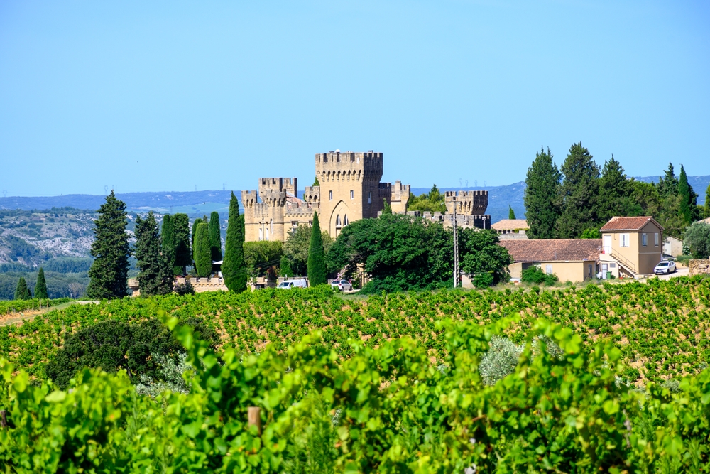 11-Day [24 Pax Small Group] Mapping Southern France Tour from Barcelona: Girnoa, Carcassone, Nimes, Avignon, Cote d´Azur, Milan, Garda lake | Welcome Dinner/Farewell Dinner 